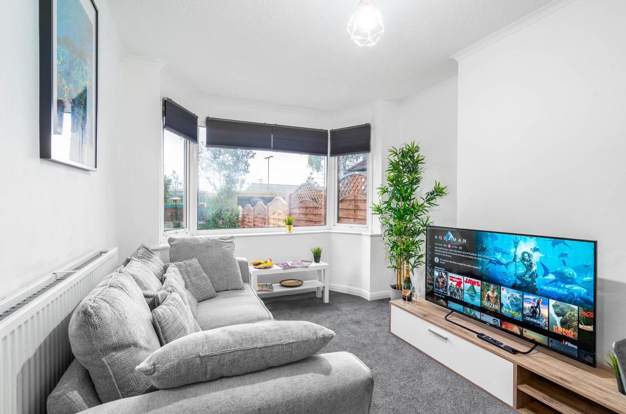 4 Bedroom House - Accommodates 7 - Garden - Parking - Netflix - Wifi - 559T Birmingham Exterior photo
